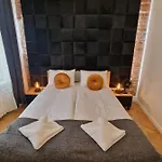 Апартаменты Golden Pearl - Main Square, 100 Sqm, 4 *