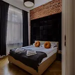 Апартаменты Golden Pearl - Main Square, 100 Sqm, 4 Краков