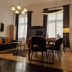 דירה Golden Pearl - Main Square, 100 Sqm, 4 *