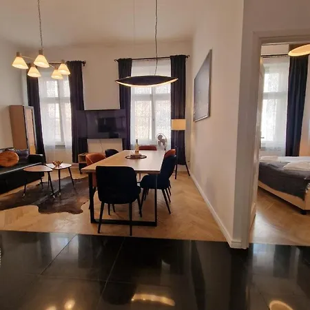 Golden Pearl - Main Square, 100 Sqm, 4 * Krakkó