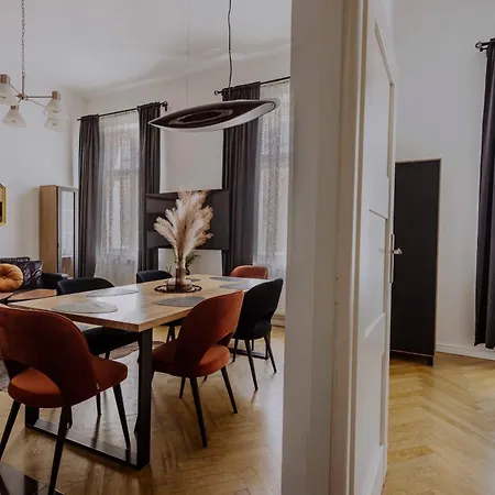 Apartman Golden Pearl - Main Square, 100 Sqm, 4 Krakkó