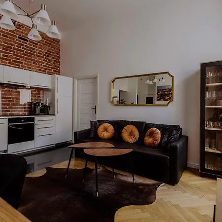 Apartman Golden Pearl - Main Square, 100 Sqm, 4 *