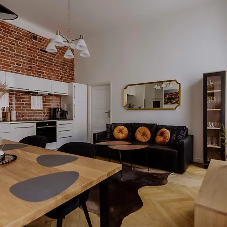 Golden Pearl - Main Square, 100 Sqm, 4