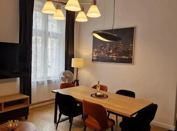 Golden Pearl - Main Square, 100 Sqm, 4 * קרקוב