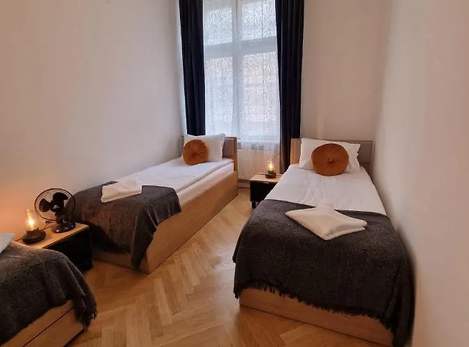 דירה Golden Pearl - Main Square, 100 Sqm, 4 קרקוב