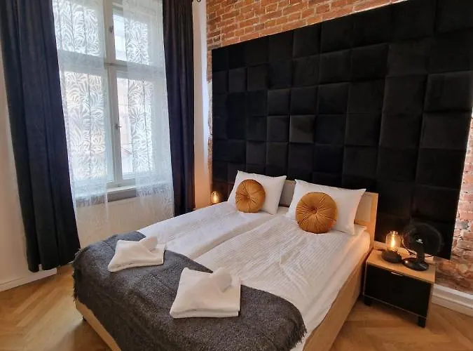 Golden Pearl - Main Square, 100 Sqm, 4