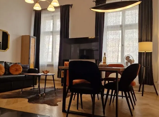 דירה Golden Pearl - Main Square, 100 Sqm, 4 *