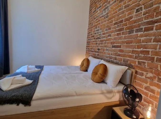 Golden Pearl - Main Square, 100 Sqm, 4