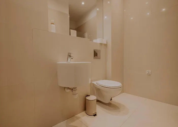 Golden Pearl - Main Square, 100 Sqm, 4 דירה