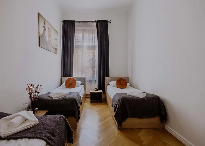 דירה Golden Pearl - Main Square, 100 Sqm, 4 קרקוב