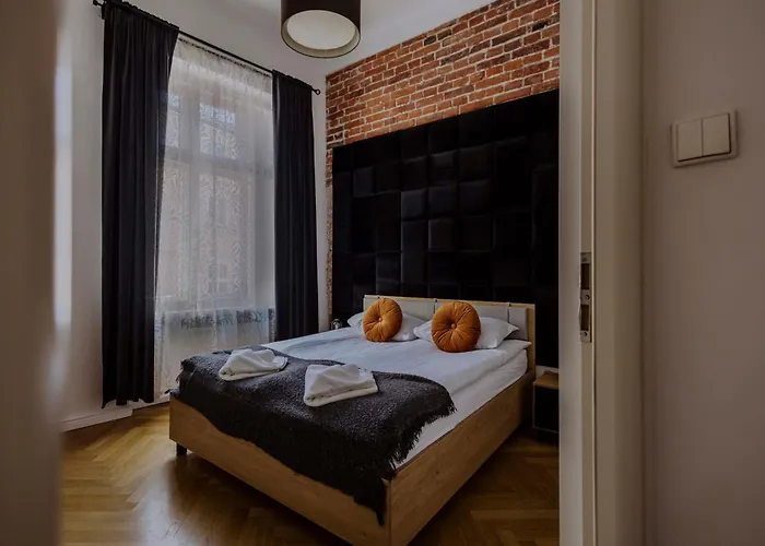 דירה Golden Pearl - Main Square, 100 Sqm, 4 קרקוב