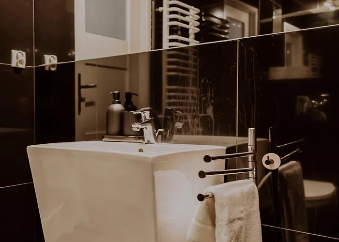 Golden Pearl - Main Square, 100 Sqm, 4 דירה