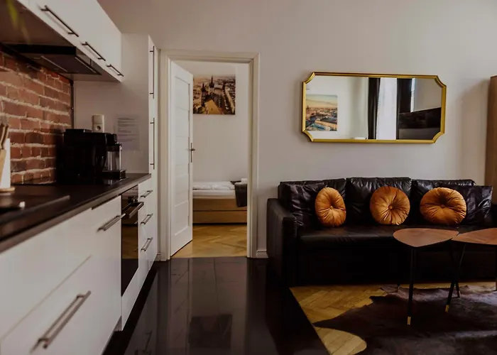 דירה Golden Pearl - Main Square, 100 Sqm, 4 *