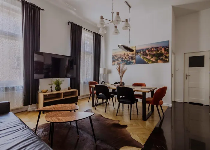 דירה Golden Pearl - Main Square, 100 Sqm, 4 קרקוב