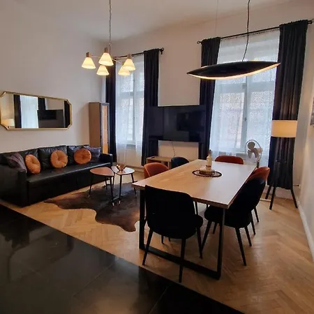 Golden Pearl - Main Square, 100 Sqm, 4 Kraków