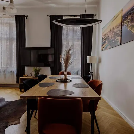 Apartament Golden Pearl - Main Square, 100 Sqm, 4 *