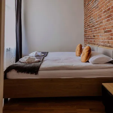 Golden Pearl - Main Square, 100 Sqm, 4 *