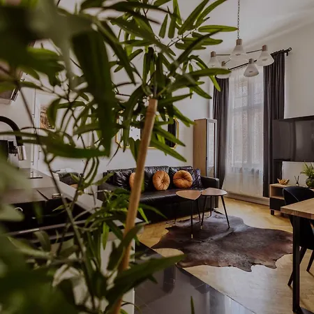 Golden Pearl - Main Square, 100 Sqm, 4 * Kraków