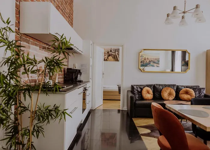 Golden Pearl - Main Square, 100 Sqm, 4