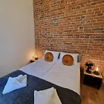 Golden Pearl - Main Square, 100 Sqm, 4 *