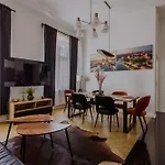 Διαμέρισμα Golden Pearl - Main Square, 100 Sqm, 4 Krasków
