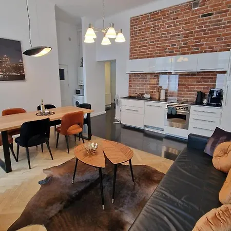 Golden Pearl - Main Square, 100 Sqm, 4 Краков